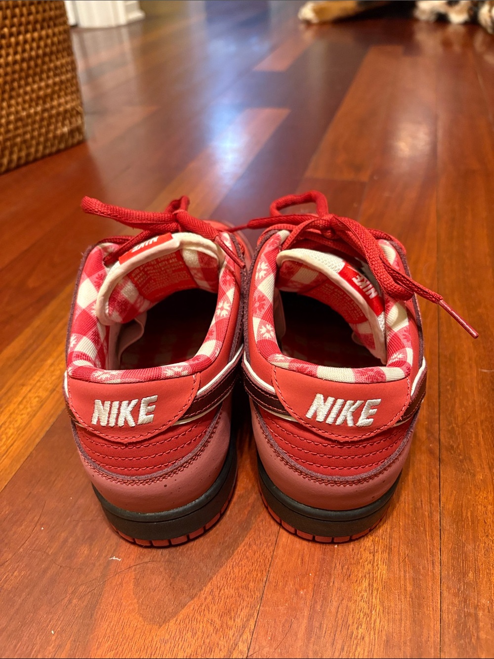 Nike SB Dunk Low Concepts Red Lobster Size 10 - Picture 3 of 11